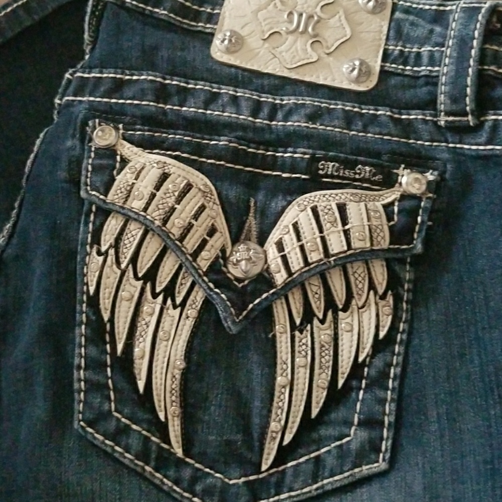 Miss me mid rise cuffed capri sz 33 nwt